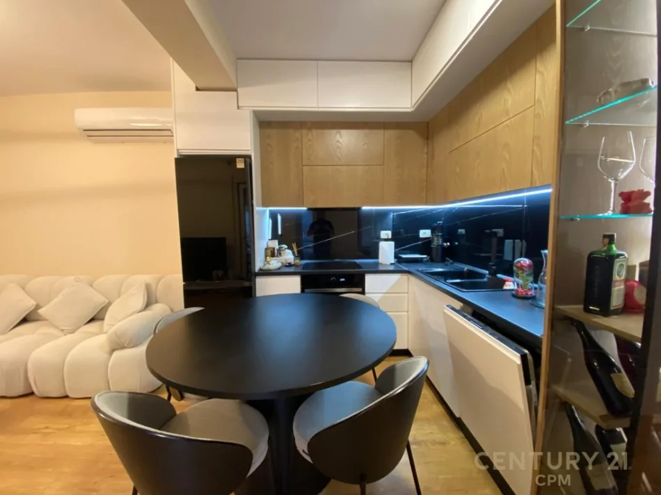 Tirane, shitet apartament 1+1 Kati 3, 58 m² 142.000 € 
