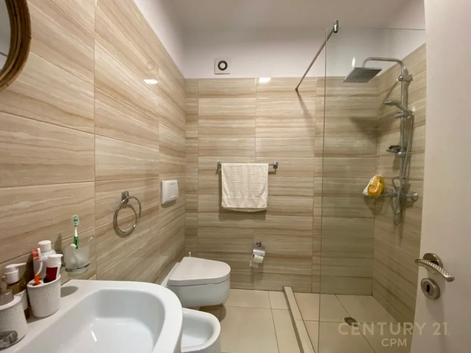 Tirane, shitet apartament 1+1 Kati 3, 58 m² 142.000 € 