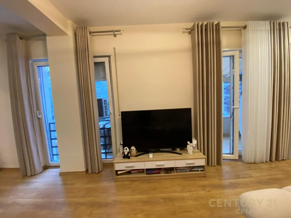Tirane, shitet apartament 1+1 Kati 3, 58 m² 142.000 € 