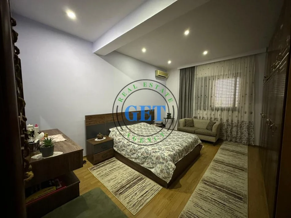 Durres, shitet apartament 2+1 , 500 m² 340.000 € (Shkozet)