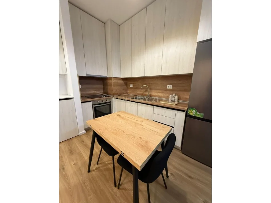 Tirane, jepet me qera apartament 1+1 Kati 3, 55 m² 500 € 