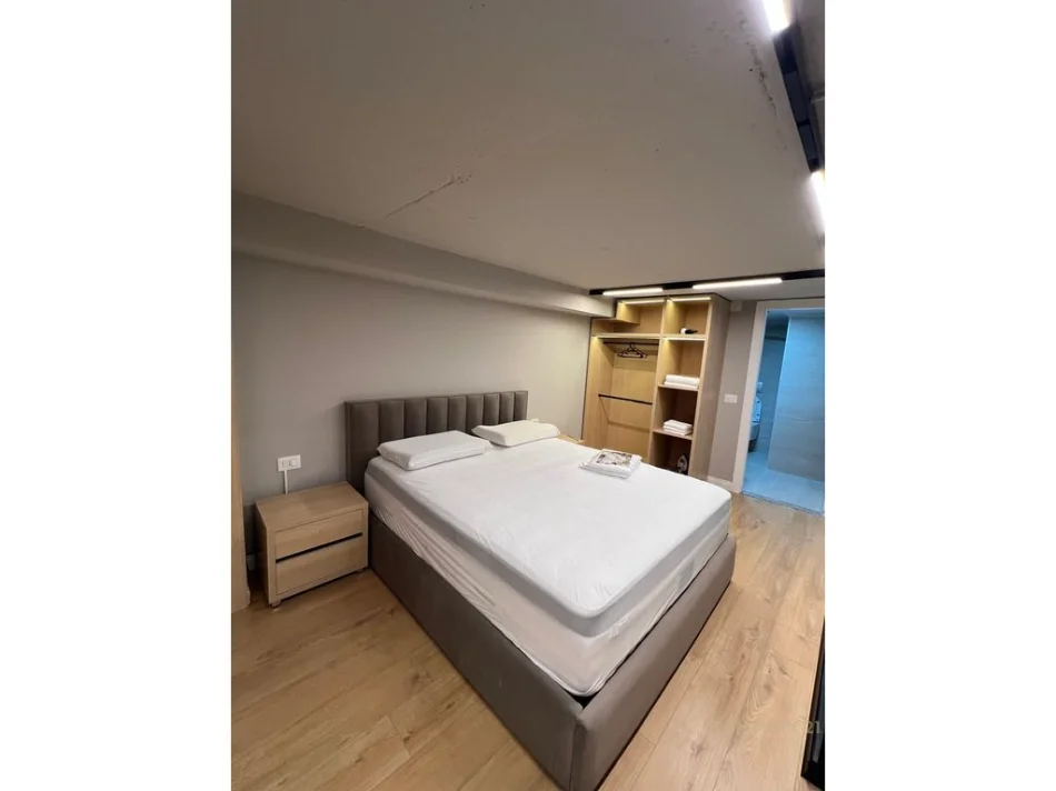 Tirane, jepet me qera apartament duplex Dublex Kati 2, 63 m² 550 € (selite)