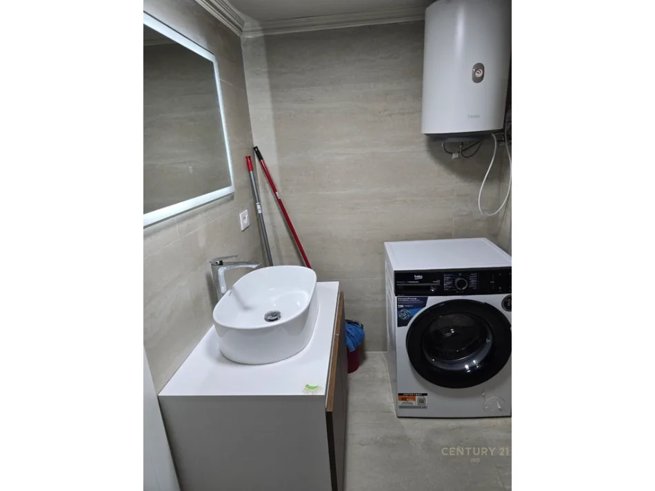 Tirane, jepet me qera apartament duplex Dublex Kati 2, 63 m² 550 € (selite)