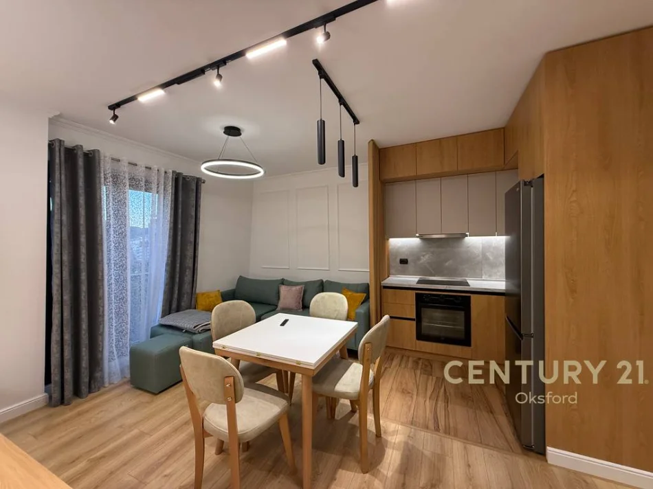 Tirane, jepet me qera apartament 1+1 Kati 8, 61 m² 900 € (rruga e kavajes)