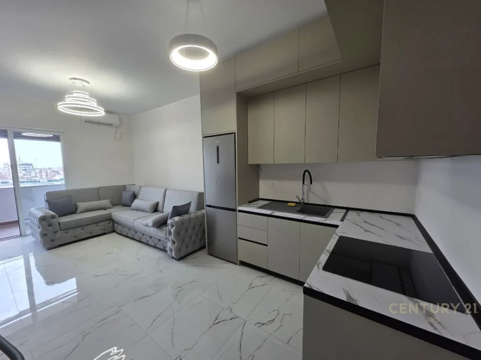 Tirane, shitet apartament 1+1 Kati 3, 75 m² 121.999 € (Shkoze)