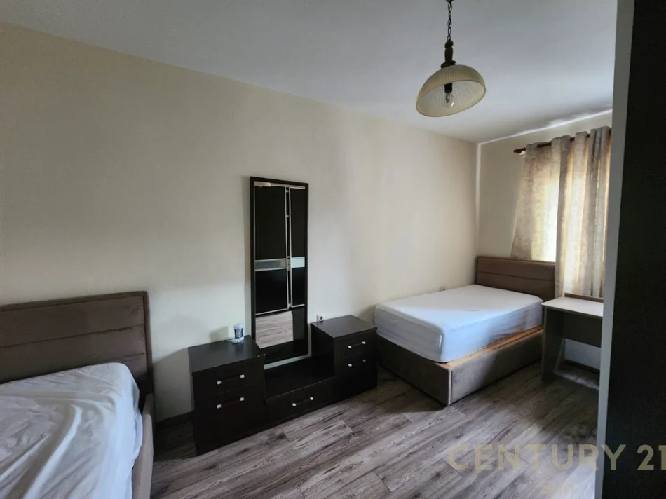 Tirane, jepet me qera apartament 1+1 Kati 5, 60 m² 600 € 