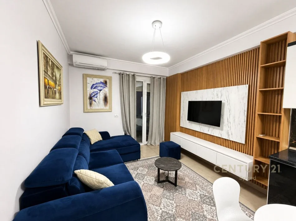Tirane, jepet me qera apartament 1+1 Kati 7, 65 m² 450 € 