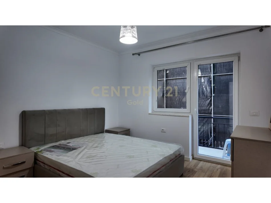 Tirane, jepet me qera apartament 1+1+Ballkon Kati 2, 55 m² 480 €