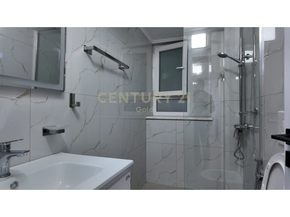 Tirane, jepet me qera apartament 1+1 Kati 2, 55 m² 550 € 