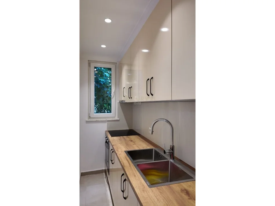 Tirane, jepet me qera apartament 1+1 Kati 2, 55 m² 550 € 