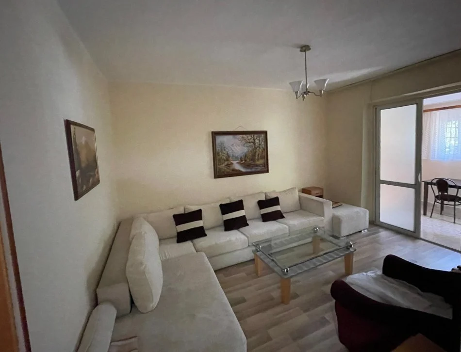 Tirane, jepet me qera 2+1 , 67 m² 400 € (Ish Parku, Tiranë)