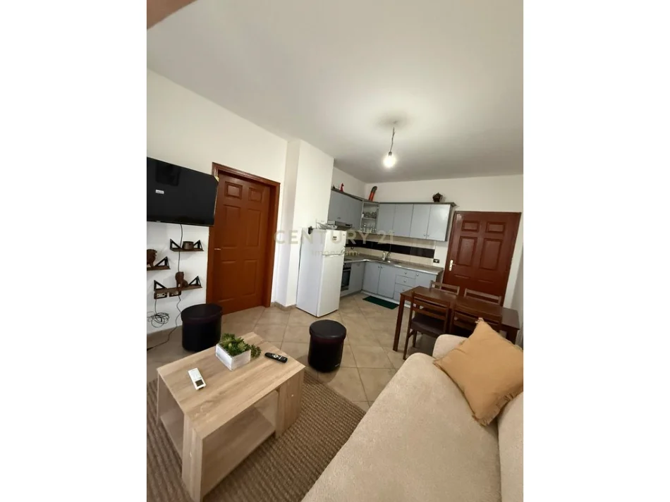 Tirane, jepet me qera apartament 2+1 Kati 1, 80 m² 500 € 