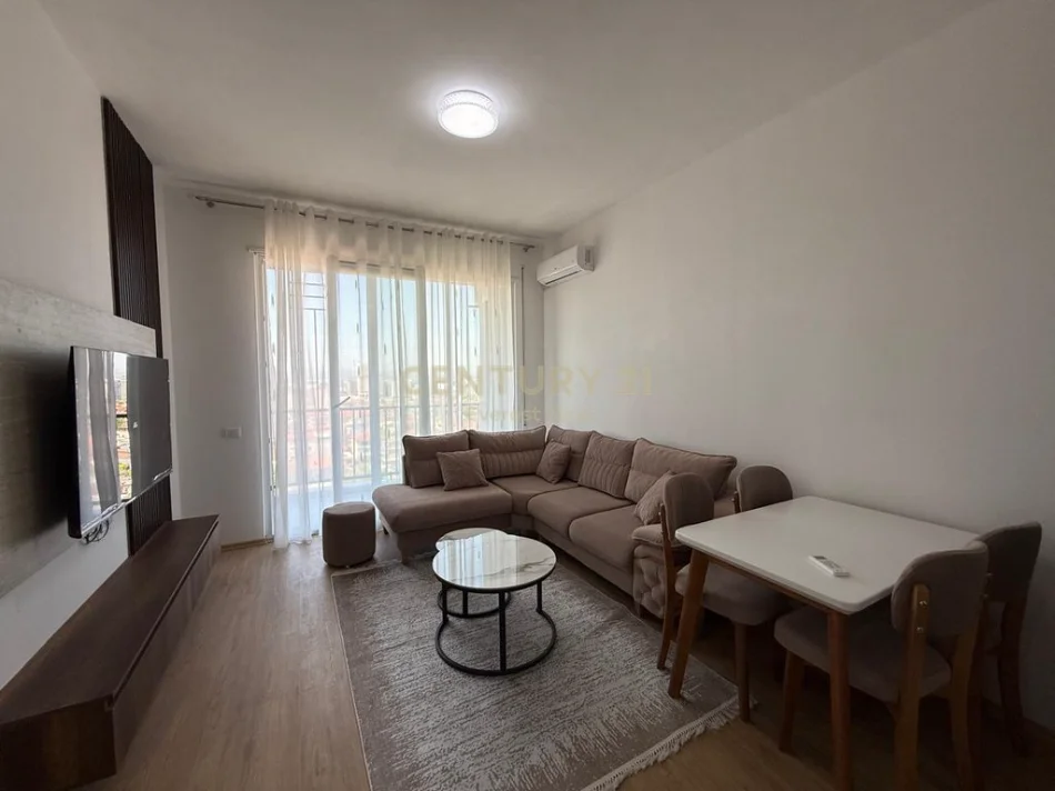 Tirane, jepet me qera apartament 2+1 Kati 9, 80 m² 700 €