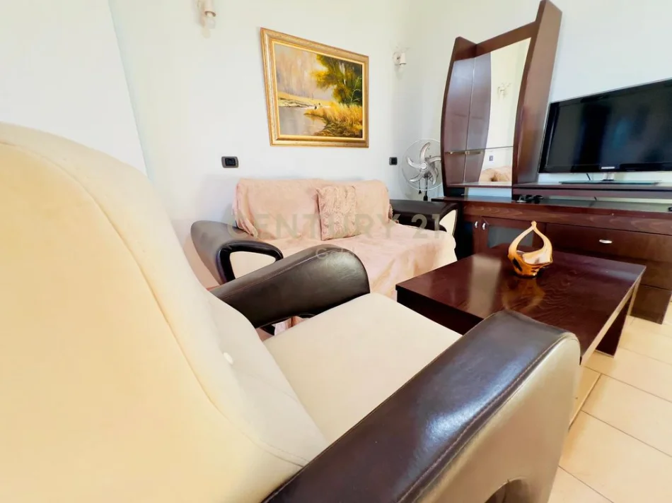 Shqiperi, shitet apartament 1+1 Kati 4, 63 m² 