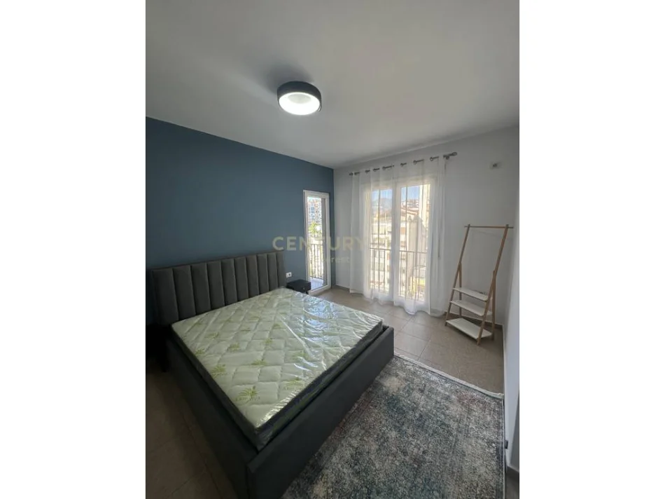 Jepet me qera apartament 1+1+Ballkon Kati 5, 65 m² 650 € (Bulevardi ZOGU I, Tirane)