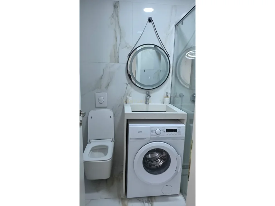 Tirane, jepet me qera apartament 3+1 Kati 4, 110 m² 1.200 € 
