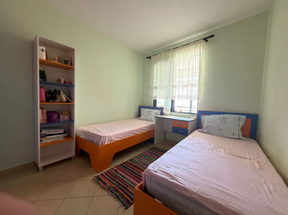 Tirane, shitet apartament 2+1 Kati 5, 95 m² 185.000 € (Astir)