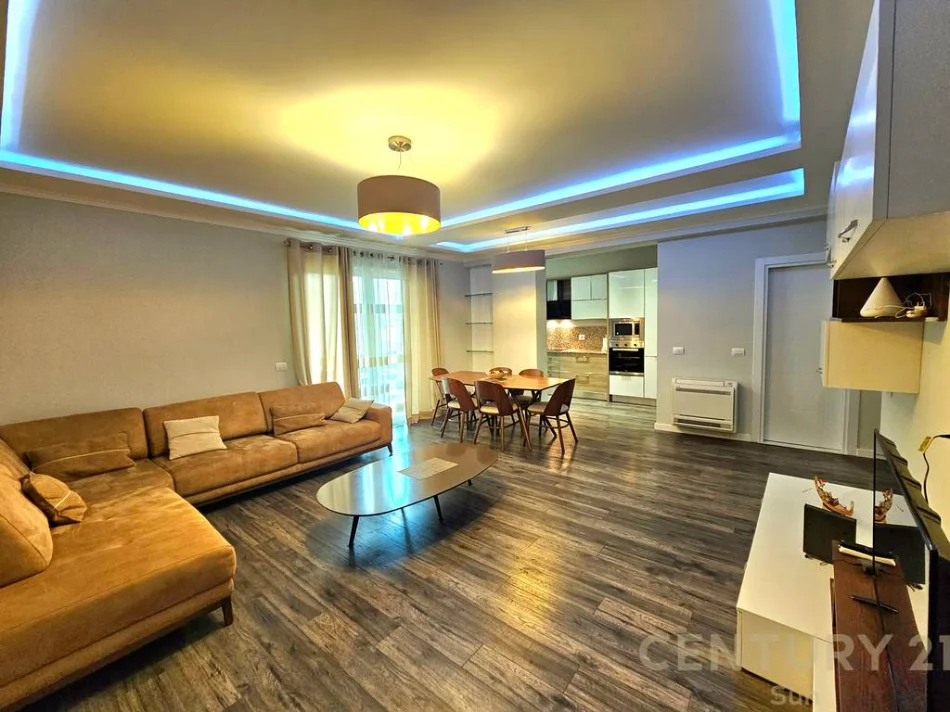 Tirane, jepet me qera apartament 2+1+Ballkon Kati 4, 126 m² 1.200 € (rruga e barrikadave)