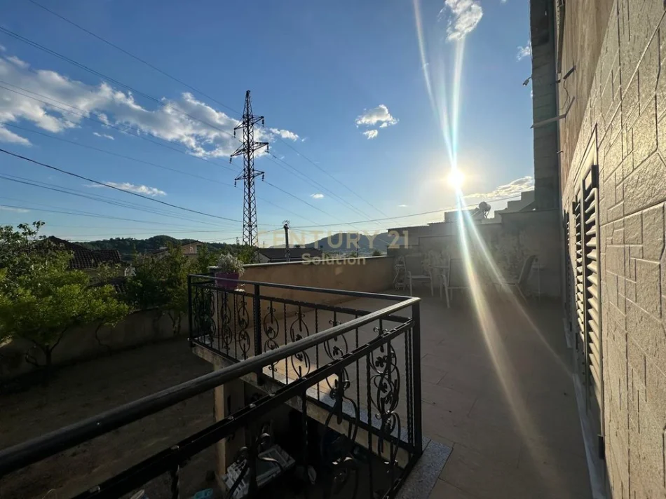 Tirane, shitet shtepi 3 Katshe Kati 3, 362 m² 230.000 € (kombinat)