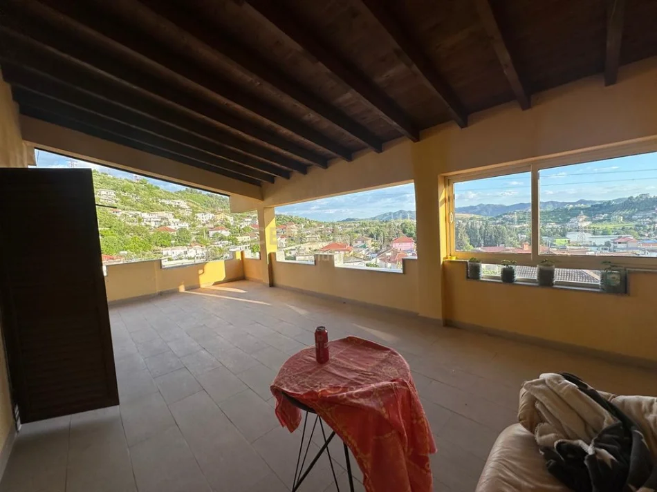 Tirane, shitet shtepi 3 Katshe Kati 3, 362 m² 230.000 € (kombinat)