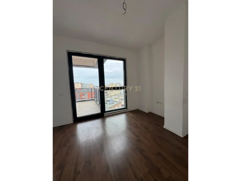 Tirane, shitet apartament 1+1 Kati 6, 74 m² 257.600 € (rruga e kosovareve)