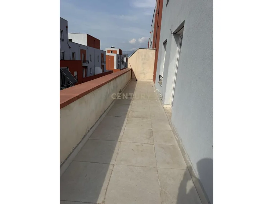 Tirane, shitet apartament 1+1 Kati 4, 67 m² 125.000 € 