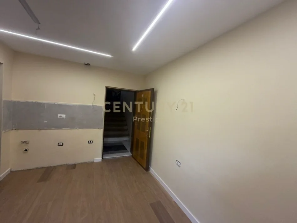 Tirane, shitet garsonier Kati 3, 27 m² 78.000 € 