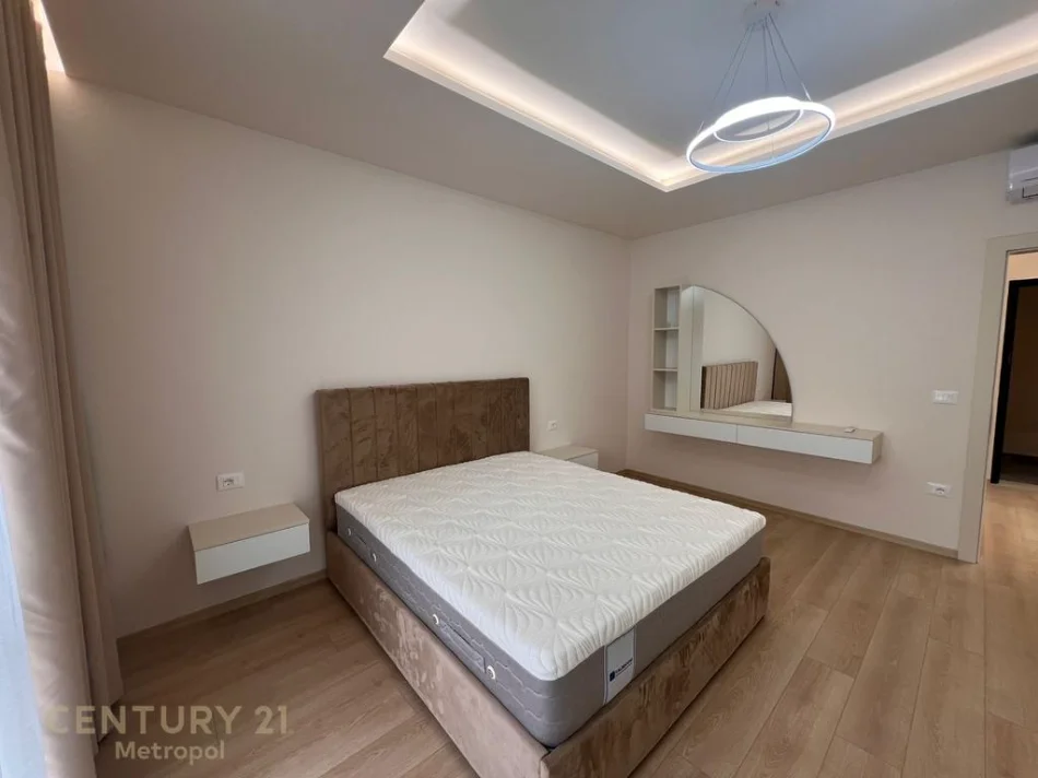 Tirane, shitet apartament 1+1 Kati 6, 76 m² 224.000 € (Zogu i Zi)