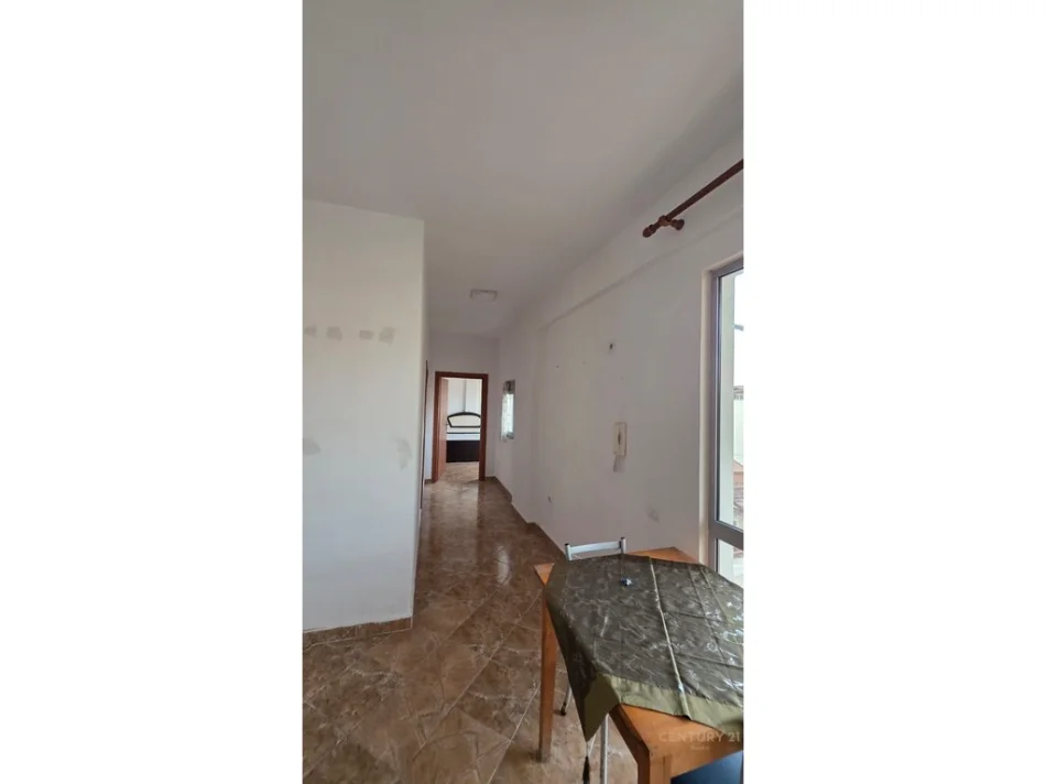 Tirane, shitet apartament 1+1 Kati 4, 73 m² 155.000 € (kodra e diellit)
