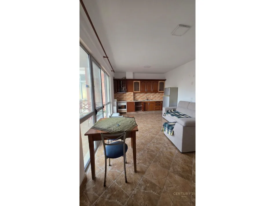 Tirane, shitet apartament 1+1 Kati 4, 73 m² 155.000 € (kodra e diellit)
