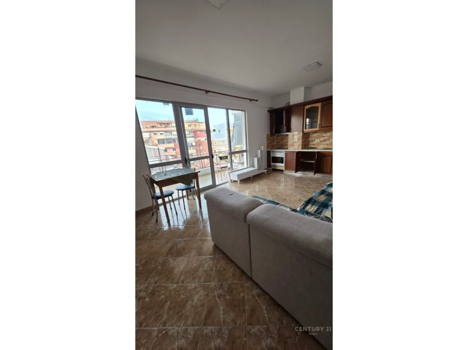 Tirane, shitet apartament 1+1 Kati 4, 73 m² 155.000 € (kodra e diellit)