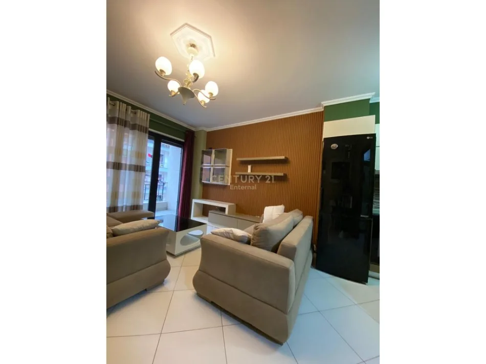 Tirane, shitet apartament 2+1+Ballkon Kati 5, 103 m² 170.000 € (astir)