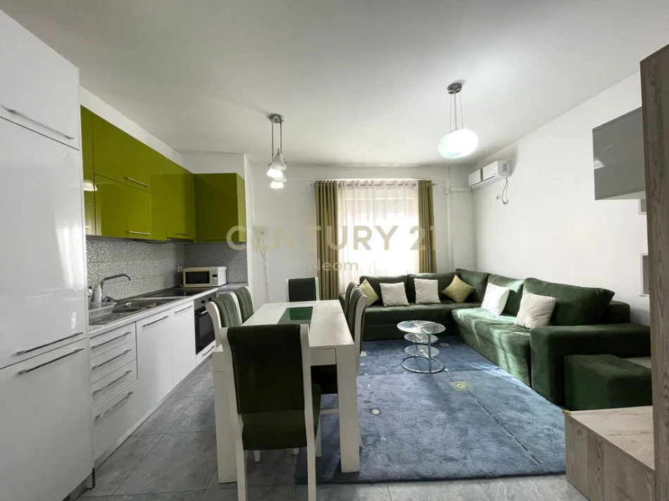 Tirane, shitet apartament 1+1 Kati 3, 67 m² 145.000 € (liqeni i thate)