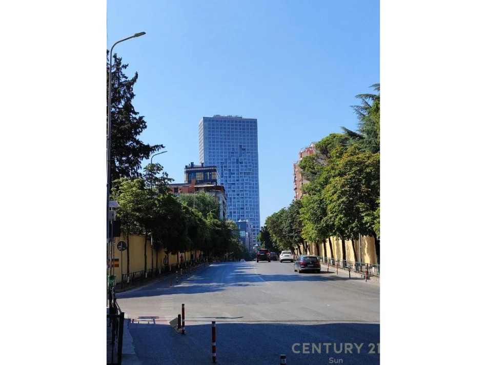 Tirane, shitet ambjent biznesi Kati 0, 700 m² 95.000 € 