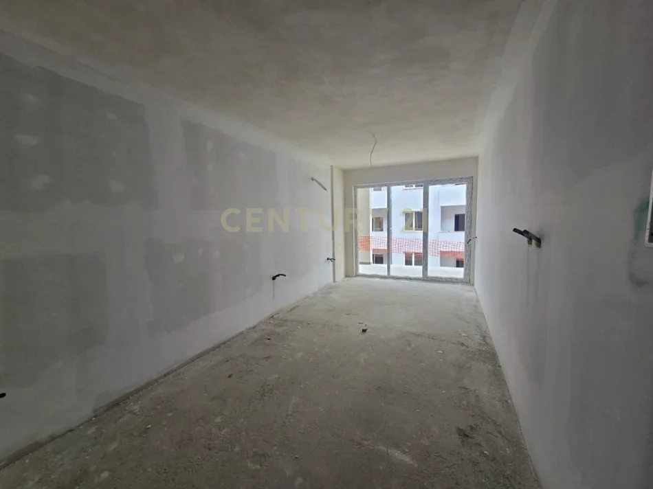 Golem, shitet garsonier 1+1+Ballkon Kati 1, 45 m² 56.000 € 