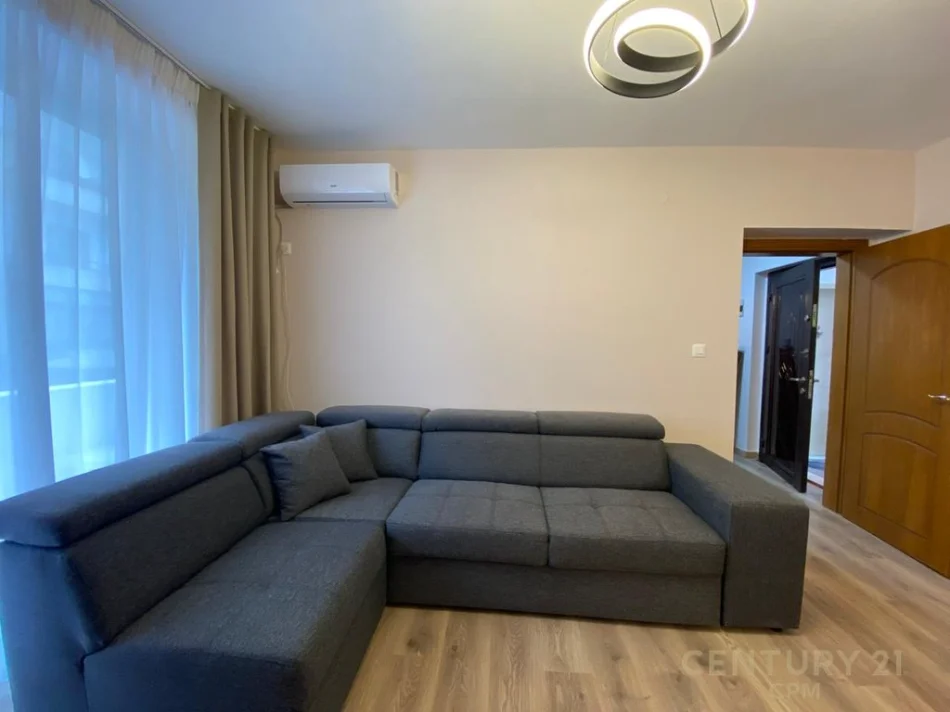 Tirane, jepet me qera apartament 1+1 Kati 3, 64 m² 550 € 