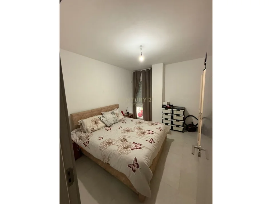 Tirane, shitet apartament 2+1 Kati 2, 100 m² 140.000 € 