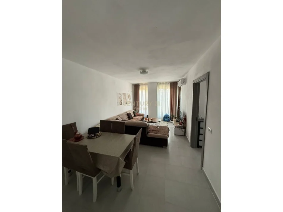 Tirane, shitet apartament 2+1 Kati 2, 100 m² 140.000 € 