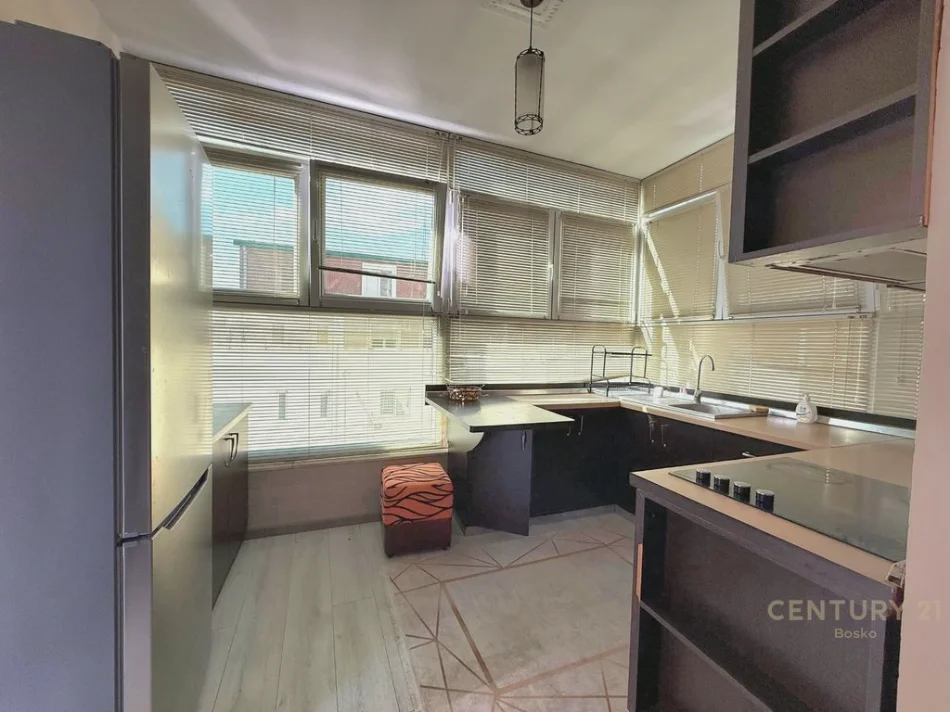 Tirane, shitet apartament 1+1 Kati 5, 70 m² 185.000 € 