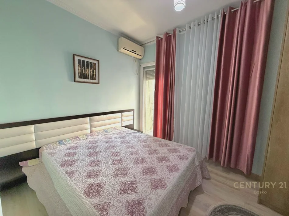 Tirane, shitet apartament 1+1 Kati 5, 70 m² 185.000 € 