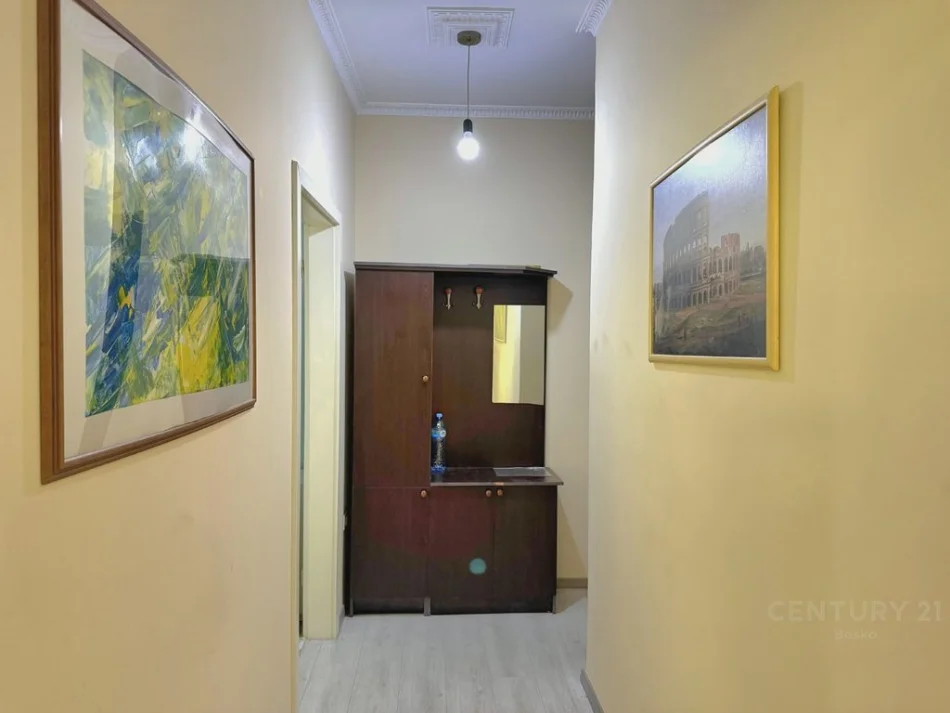 Tirane, shitet apartament 1+1 Kati 5, 70 m² 185.000 € (Liqeni i Thate bosko140580)