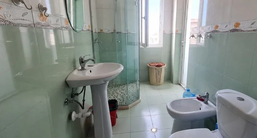 Tirane, jap me qera apartament 2+1 Kati 4, 88 m² 349 € (Fresku)