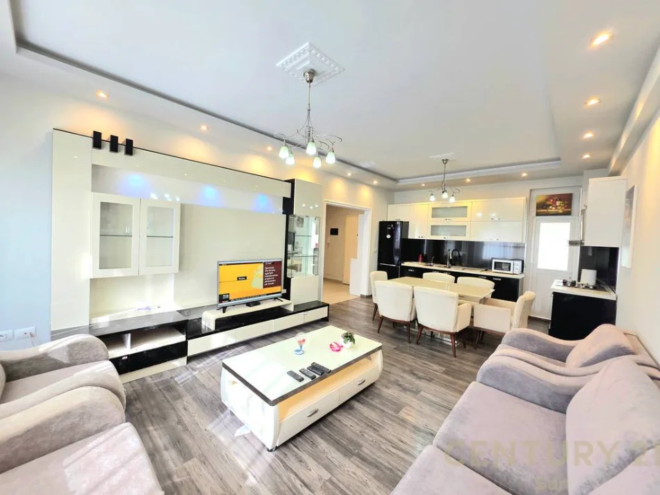 Tirane, shitet apartament 2+1+Ballkon Kati 5, 93 m² 258.000 € (kopshti botanik)