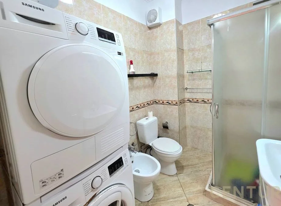 Shqiperi, shitet apartament 2+1 Kati 5, 93 m² 258.000 € (Kopshti Zoologjik)