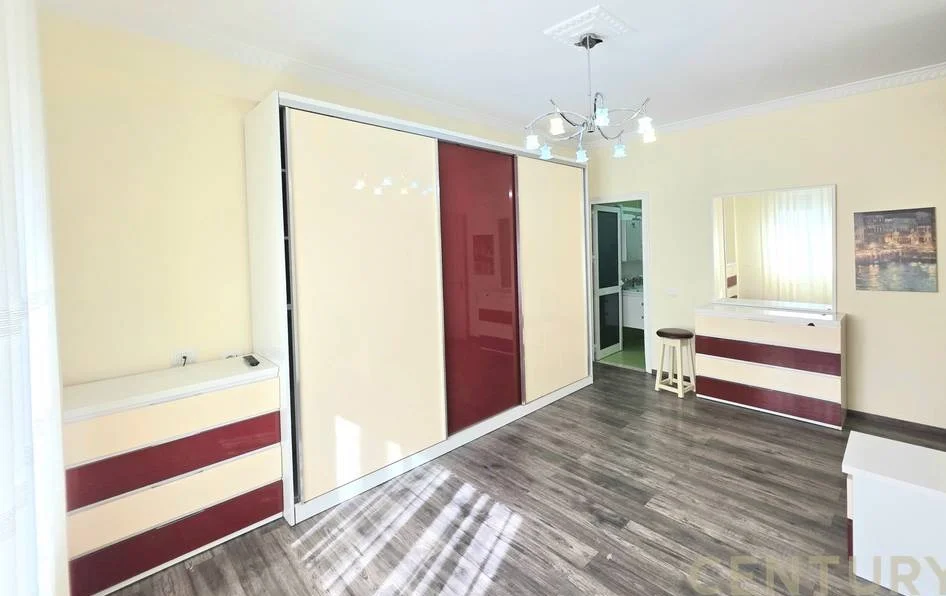 Shqiperi, shitet apartament 2+1 Kati 5, 93 m² 258.000 € (Kopshti Zoologjik)