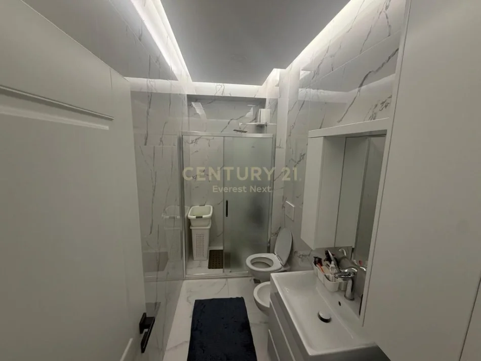 Tirane, shitet apartament 2+1 Kati 7, 85 m² 208.000 € (Ish Blloku)