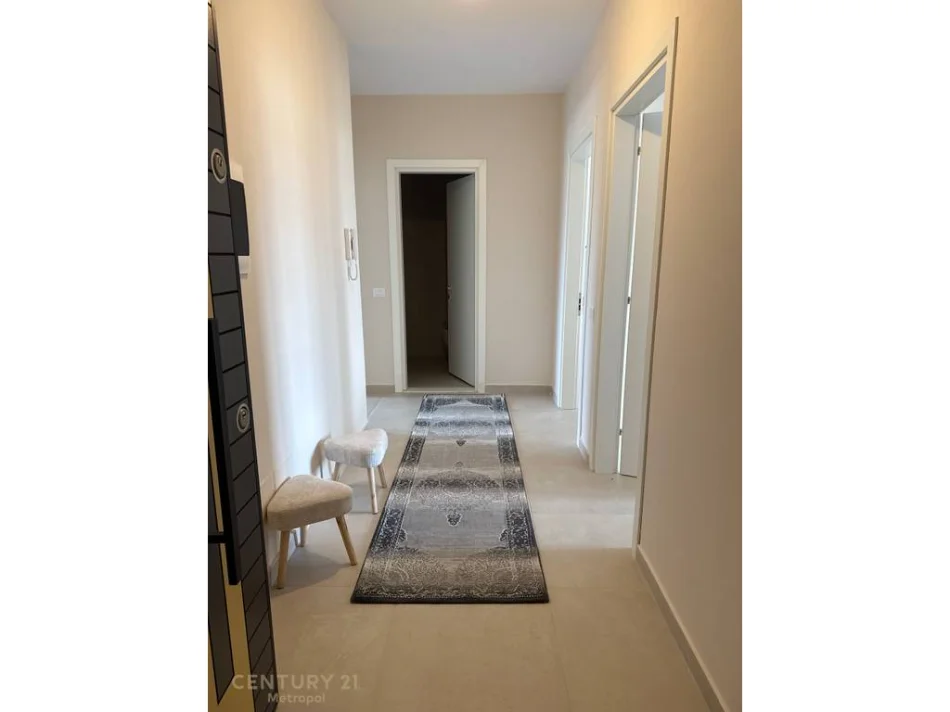 Tirane, jepet me qera apartament 2+1 Kati 7, 98 m² 550 € (Univers City)