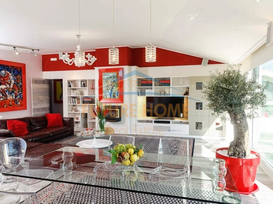 Tirane, jepet me qera apartament+verande | Penthouse 2+1 Kati 6, 203 m² 1.500 € (Liqeni i Thate)