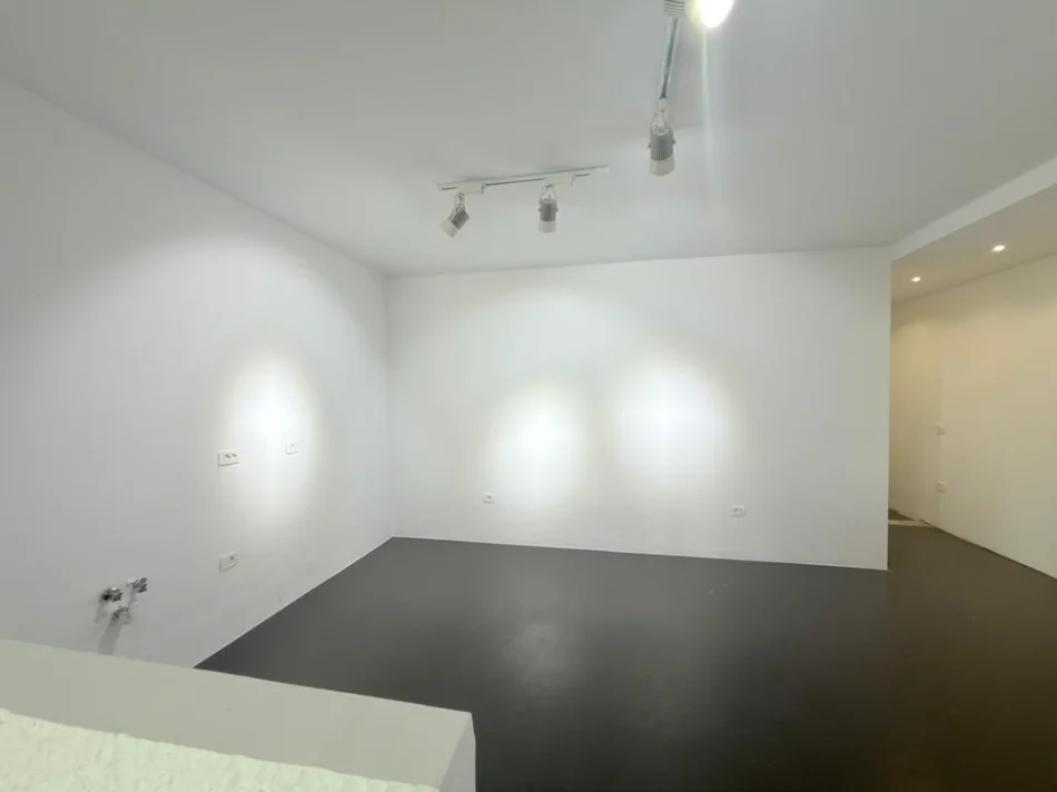 Tirane, shitet apartament 1+1 Kati 5, 100 m² 499.000 € (blloku)