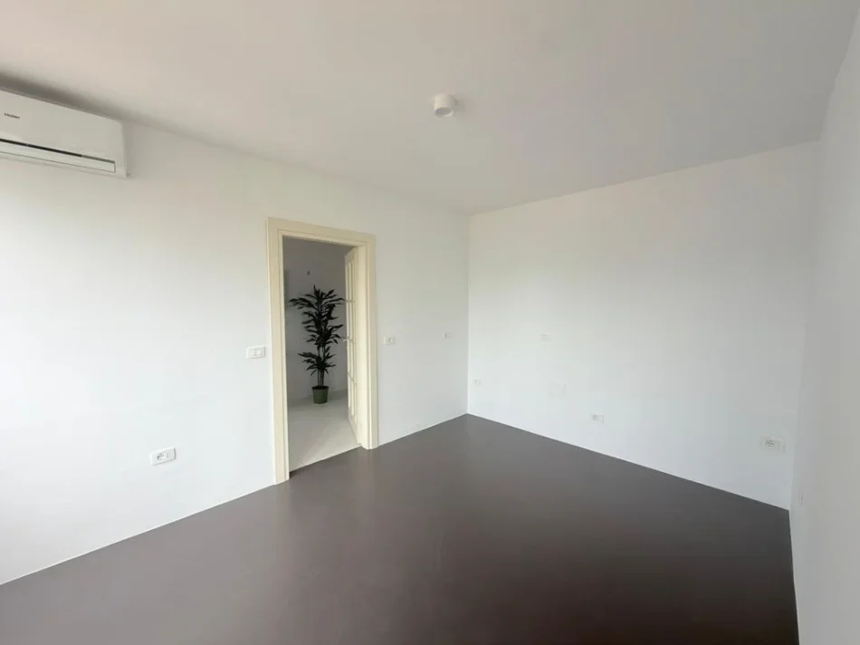 Tirane, shitet apartament 1+1 Kati 5, 100 m² 499.000 € (blloku)